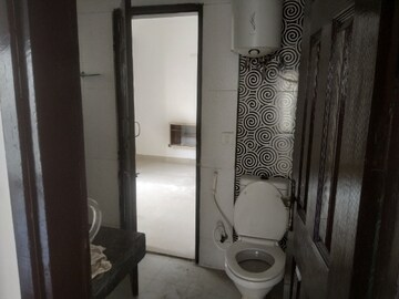 Bathroom in 3 BHK Apartment at Paramount Floraville, Sector 137 – for Rent