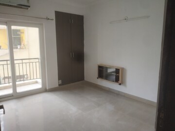 3 BHK Apartment For Rent in Paramount Floraville, Sector 137