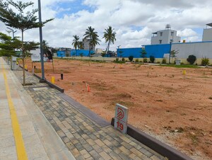  Plot For Sale in Jakkuru