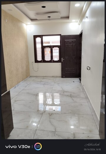 Room in 3 BHK Independent House at Iim Road – for Sale