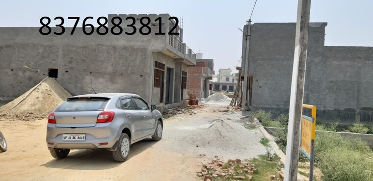  Parking, sector 165  1350 Sq.Ft. Plot In Sector 165 Noida 9149246