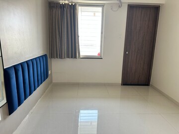 Room in 3 BHK Apartment at Pebbles II, Bavdhan – for Rent