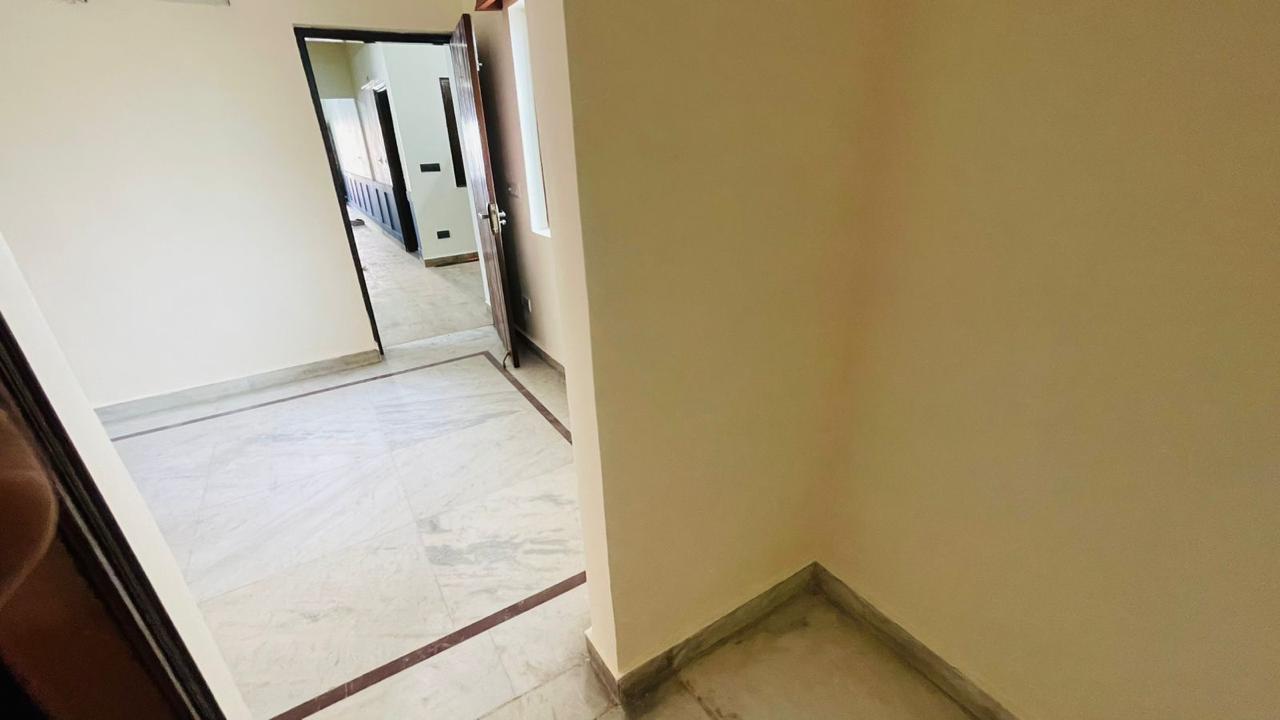 3 BHK + Study Room Builder Floor For Rent in South Extension 1 