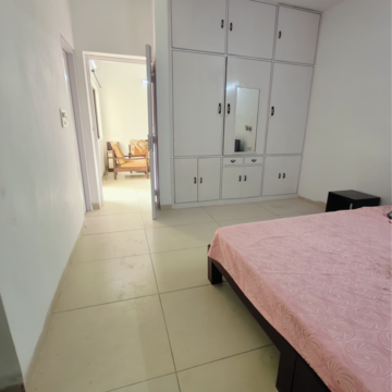 Room in 1 BHK Builder Floor at Saket – for Rent