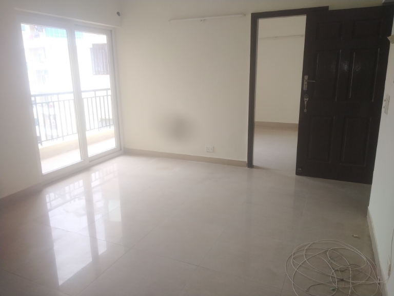 3 BHK Apartment For Sale in Paramount Floraville