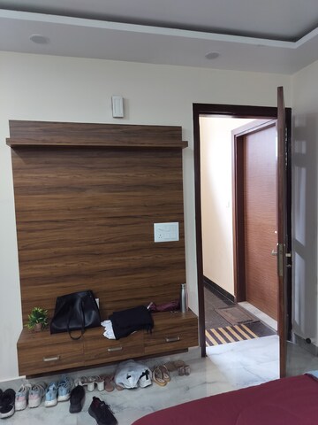 Furnished Amenities in Studio Independent House at RWA Apartments Sector 122, Sector 122 – for Rent
