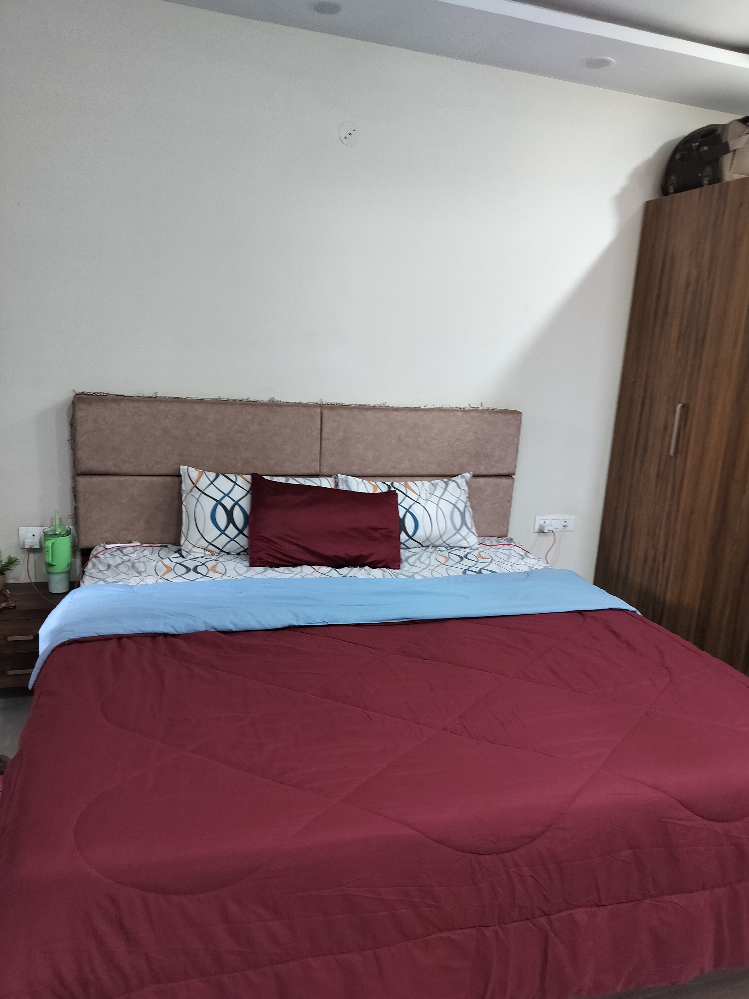 StudioIndependent House For Rent in RWA Apartments Sector 122