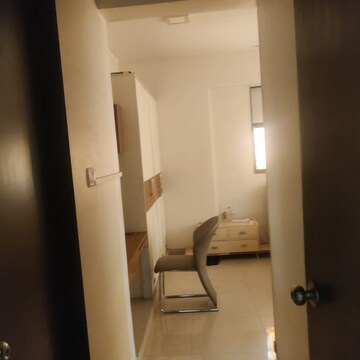 Bathroom in 1 BHK Apartment at Hiranandani Regent Hill, Powai – for Rent
