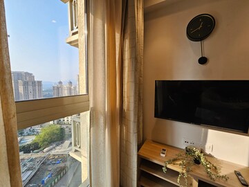 Bedroom in 1 BHK Apartment at Hiranandani Regent Hill, Powai – for Rent