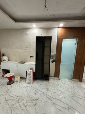 Building Lobby in 3.5 BHK Builder Floor at New Industrial Township 5 – for Sale