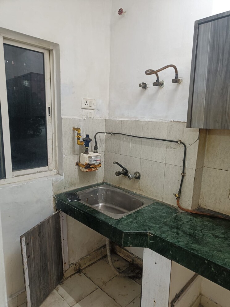 Bathroom, rwa-apartments-sector-50 3 Bedroom 152 Sq.Mt. Independent House In Sector 50 Noida 9149405