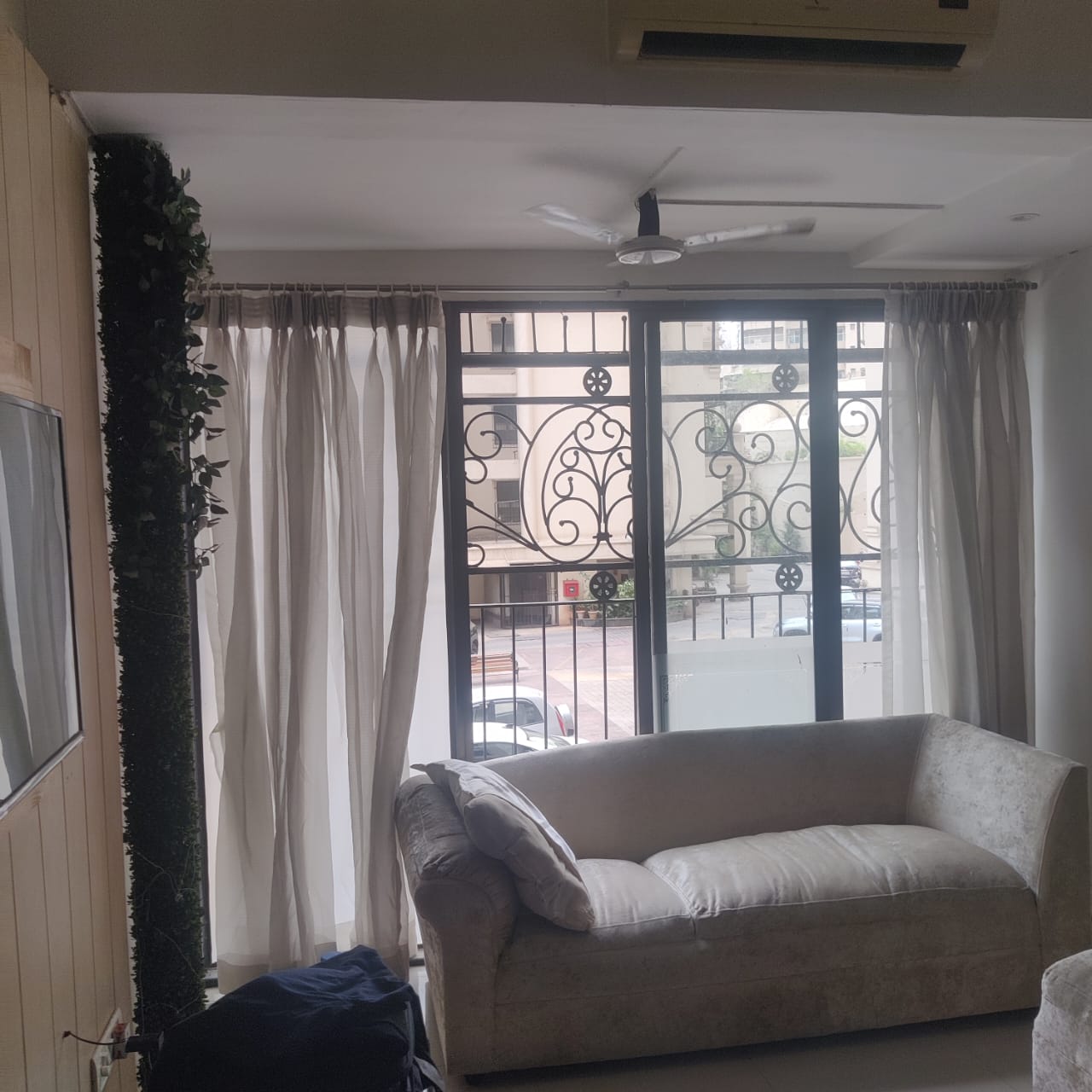 2 BHK Apartment For Rent in Lake Florence