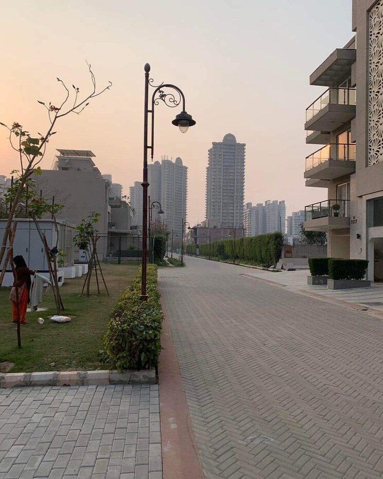 Exterior View, bptp-floors 4 Bedroom 300 Sq.Yd. Builder Floor In Sector 70 Gurgaon 9149430