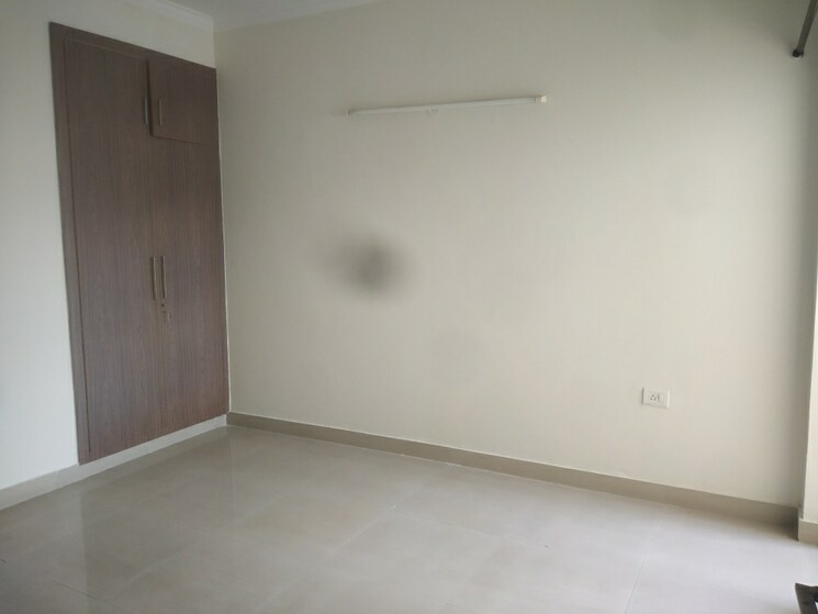 Room, paramount-floraville 3 Bedroom 1270 Sq.Ft. Apartment In Sector 137 Noida 9149434