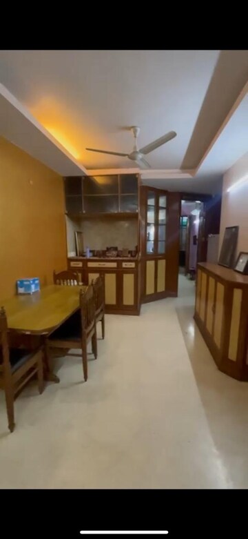 Gym in 3 BHK Builder Floor at Chittaranjan Park – for Rent