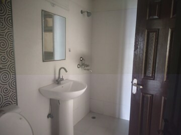 Bathroom in 3 BHK Apartment at Paramount Floraville, Sector 137 – for Rent