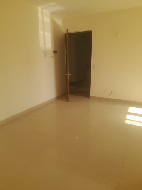 2 BHK + Study Room Apartment For Rent in Emaar Emerald Estate