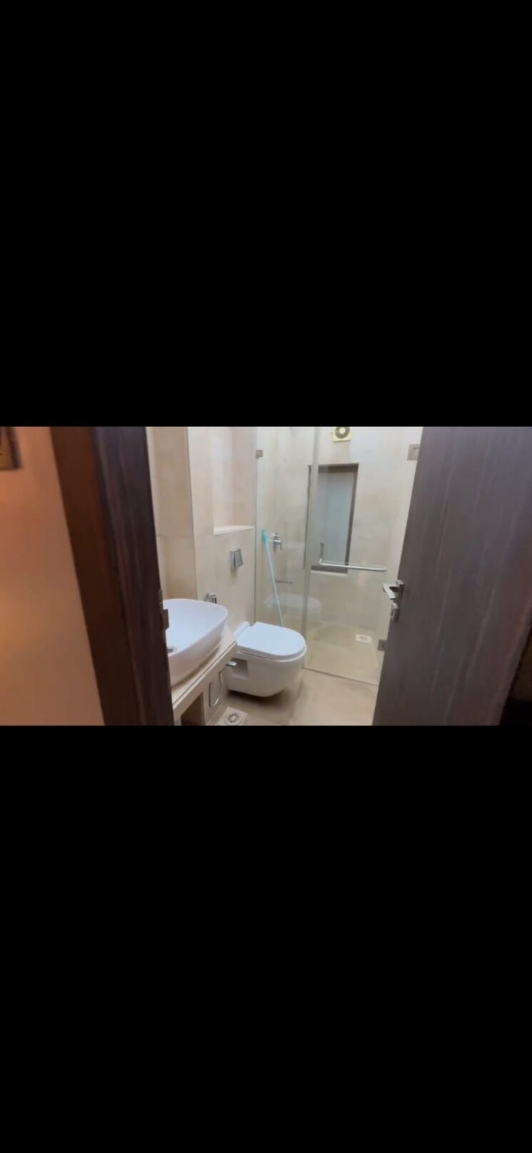 Washroom, lashkaria-empress Commercial Office Space 940 Sq.Ft. In Andheri West Mumbai 9149348