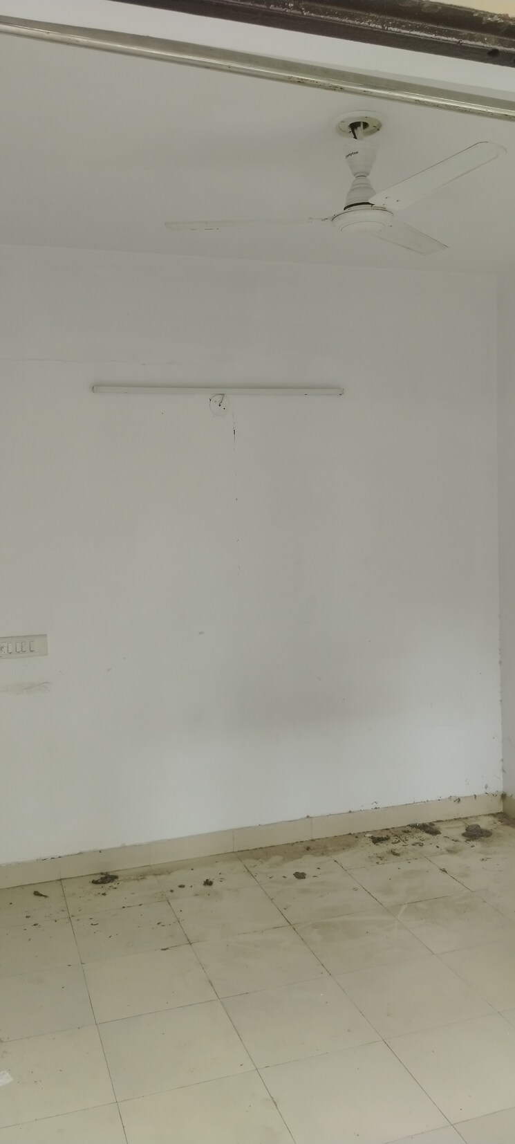 Room, op-floridaa 2 Bedroom 473 Sq.Ft. Apartment In Sector 82 Faridabad 9149469