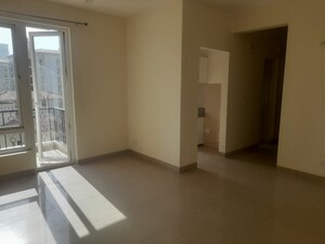 Room in 2 BHK Apartment at Emaar Emerald Estate, Sector 65 – for Sale