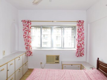 Bedroom in 2 BHK Apartment at Parikh Pearl Apartment, Andheri West – for Rent