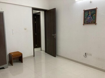 Room in 2 BHK Apartment at Pinnacle Cottage Close, Sinhagad Road – for Sale