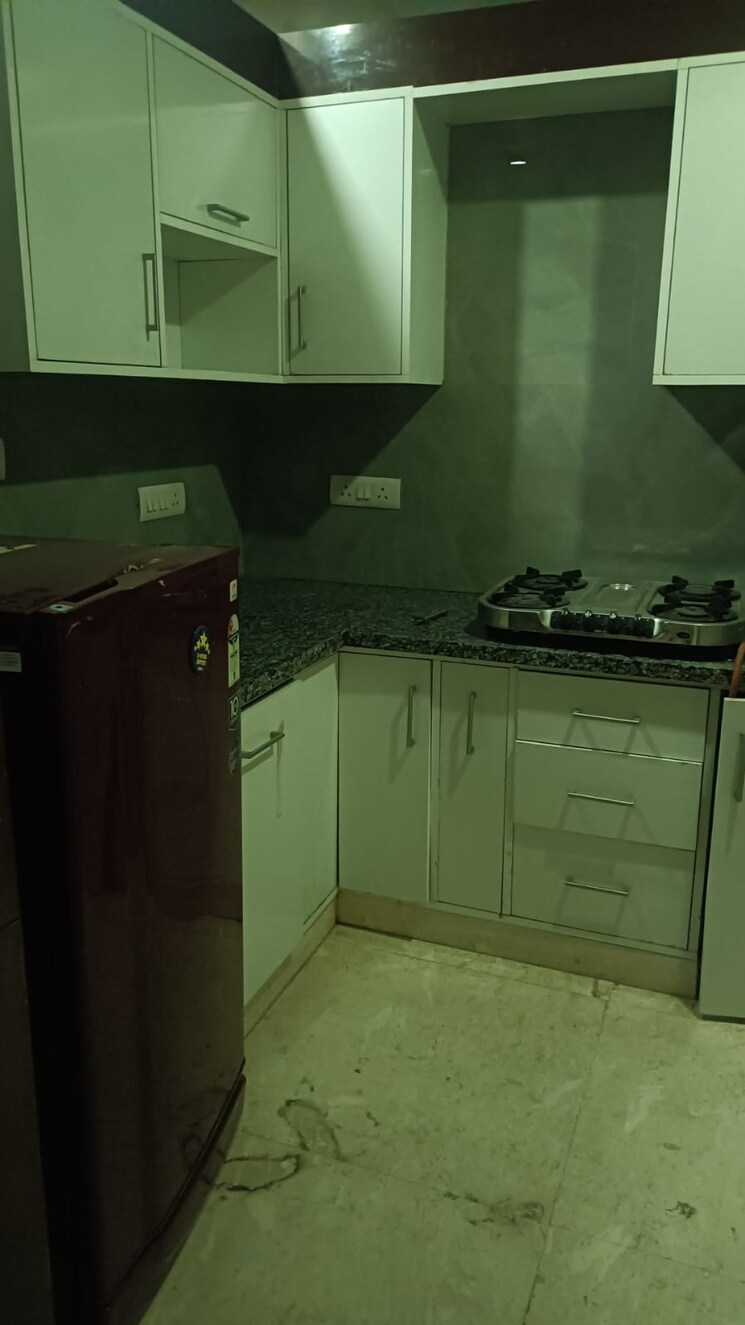 Kitchen, hauz khas 3 Bedroom 140 Sq.Yd. Builder Floor In Hauz Khas Delhi 9149577