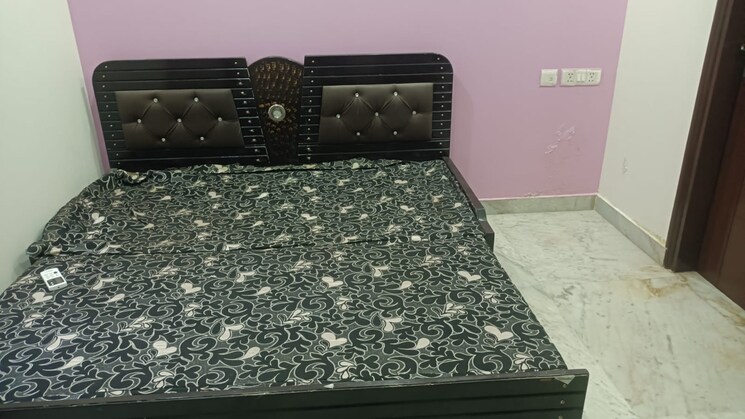 Bedroom, hauz khas 3 Bedroom 140 Sq.Yd. Builder Floor In Hauz Khas Delhi 9149577
