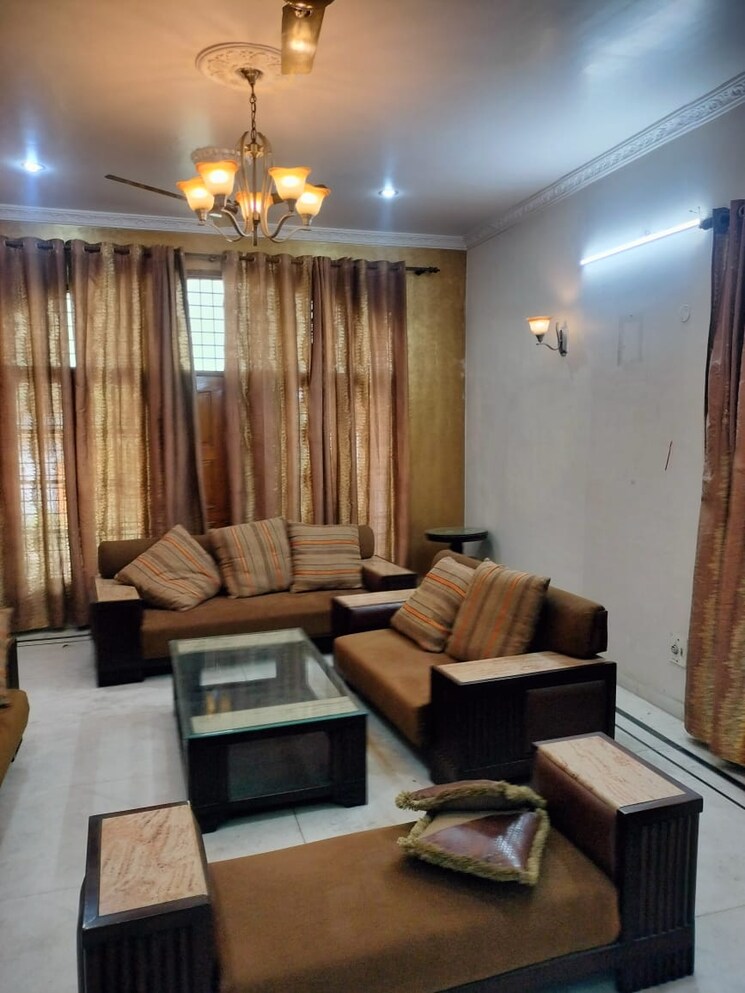 Living Room, gomti nagar 3 Bedroom 1550 Sq.Ft. Independent House In Gomti Nagar Lucknow 9149540