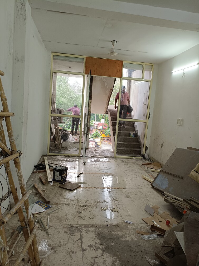 Cover Image, new friends colony Commercial Office Space in IT/SEZ 550 Sq.Ft. In New Friends Colony Delhi 9149597