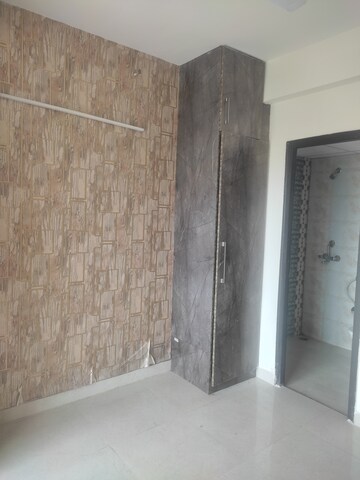Furnished Amenities in 2.5 BHK Apartment at Signature Global Park 4 and 5, Sohna Sector 36 – for Rent