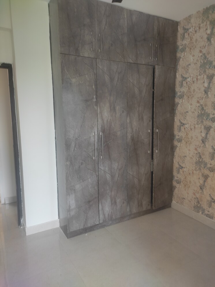 Room, signature-global-park-4-and-5 2.5 Bedroom 1081 Sq.Ft. Apartment In Sohna Sector 36 Gurgaon 9149564