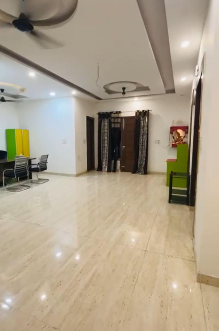 3 BHK Builder Floor For Rent in Puri Kohinoor