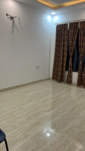 Room in 3 BHK Builder Floor at Puri Kohinoor, Sector 89 – for Rent