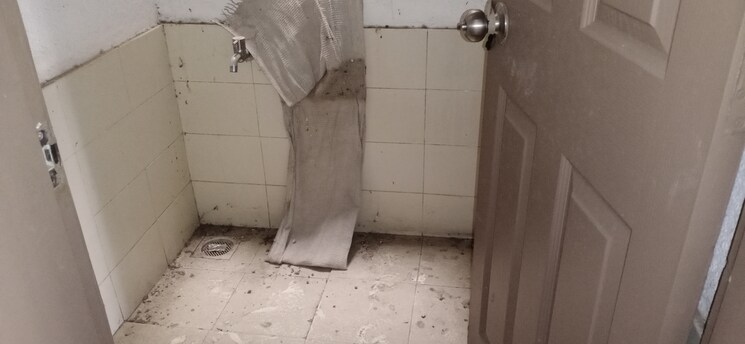 Bathroom, tejas-pooja-poorva-shrushti 2 Bedroom 900 Sq.Ft. Apartment In Nanded Pune 9149576