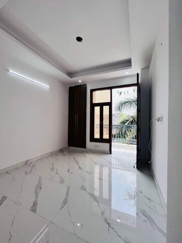 1 BHK Builder Floor For Rent in Saket