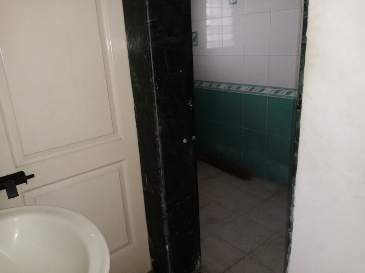 Bathroom, prayeja-city-chs 1 Bedroom 600 Sq.Ft. Apartment In Nanded Fata Pune 9149587