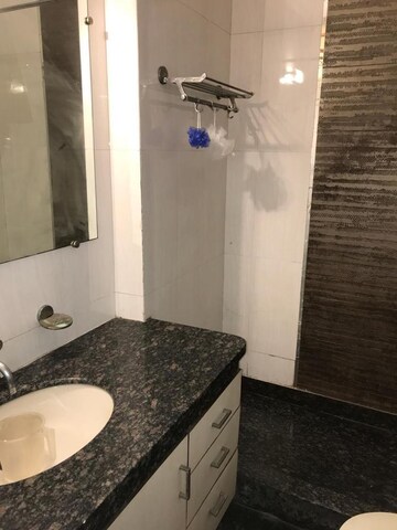 Master Bedroom in 2.5 BHK Builder Floor at Greater Kailash Part 3 – for Rent