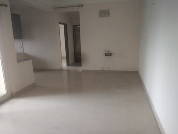 Room in 3 BHK Apartment at Paramount Floraville, Sector 137 – for Sale