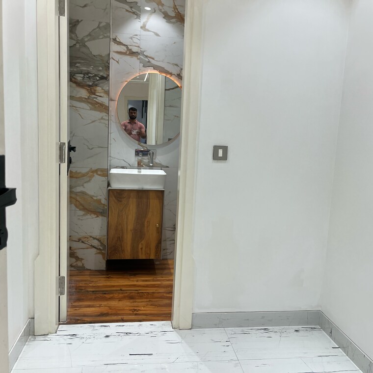 Bathroom, kohli-one-malibu-town 4 Bedroom 430 Sq.Yd. Builder Floor In Malibu Town Gurgaon 9149642