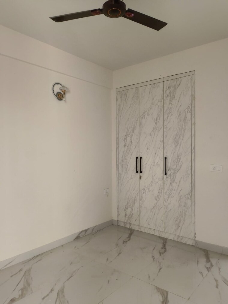 Room, smart-world-gems 2 Bedroom 1200 Sq.Ft. Builder Floor In Sector 89 Gurgaon 9149667