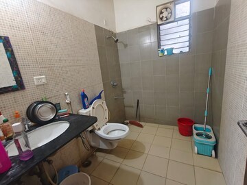 Team Area in 3 BHK Apartment at Ideal Regency, Thakurpukur – for Rent