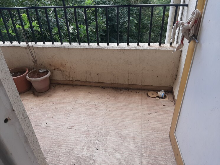 Balcony, shriniwas-serene-county 1.5 Bedroom 800 Sq.Ft. Apartment In Nanded Pune 9149686