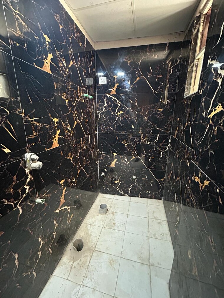 Balcony, sector 107 3 Bedroom 1550 Sq.Ft. Builder Floor In Sector 107 Noida 9149720