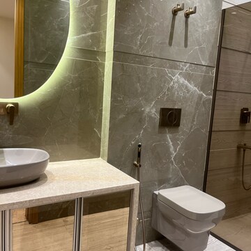 Bathroom in 4 BHK Builder Floor at Kohli One Malibu Town, Malibu Town – for Sale