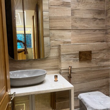 Bathroom in 4 BHK Builder Floor at Kohli One Malibu Town, Malibu Town – for Sale
