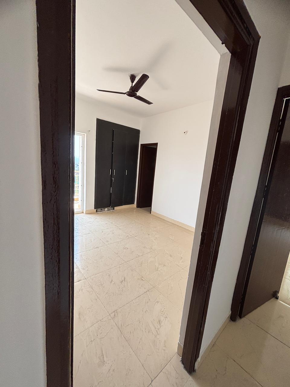 3 BHK 1380 Sq.Ft. Apartment in Paramount Emotions