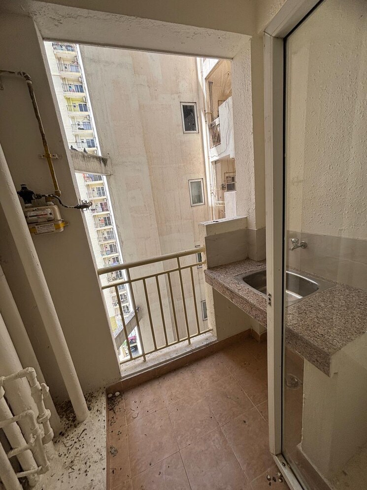 Balcony, paramount-emotions 3 Bedroom 1380 Sq.Ft. Apartment In Sector 1 Greater Noida Greater Noida 9149693