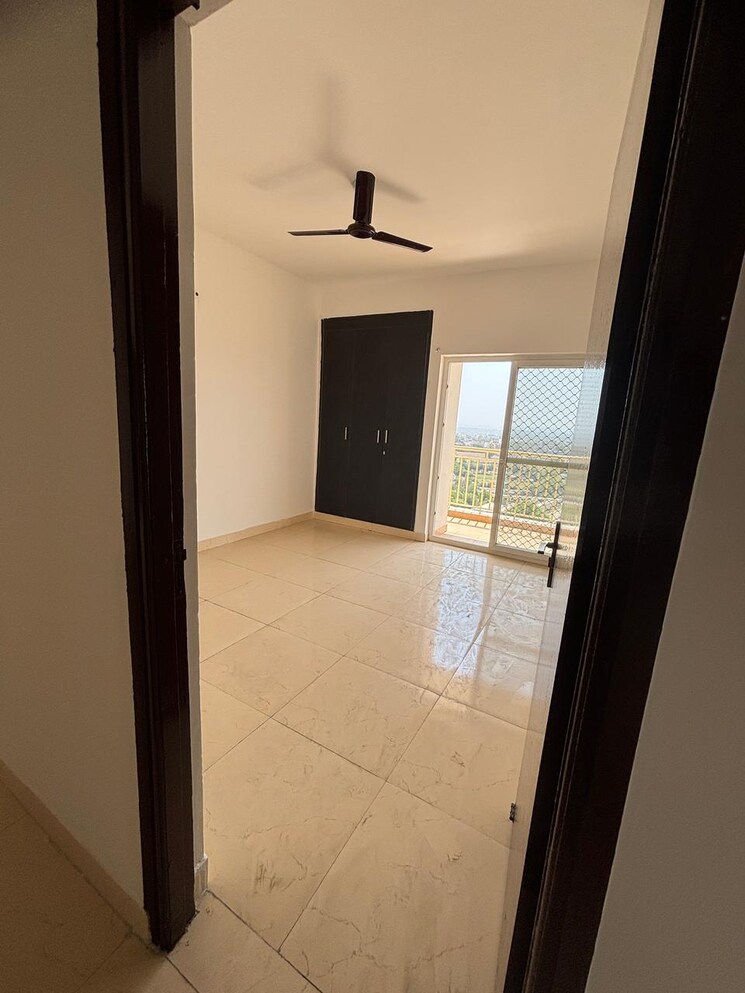 Room, paramount-emotions 3 Bedroom 1380 Sq.Ft. Apartment In Sector 1 Greater Noida Greater Noida 9149693