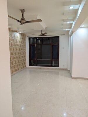 Room in 3 BHK Apartment at Pir Machalla – for Sale